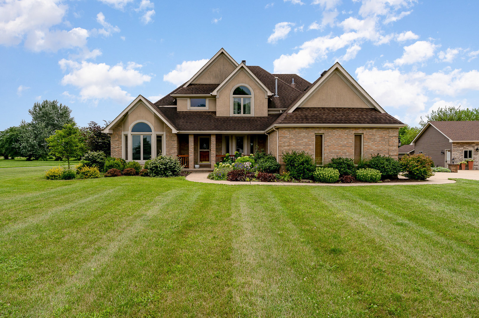 26105 W Renwick Road, Plainfield, IL 60544