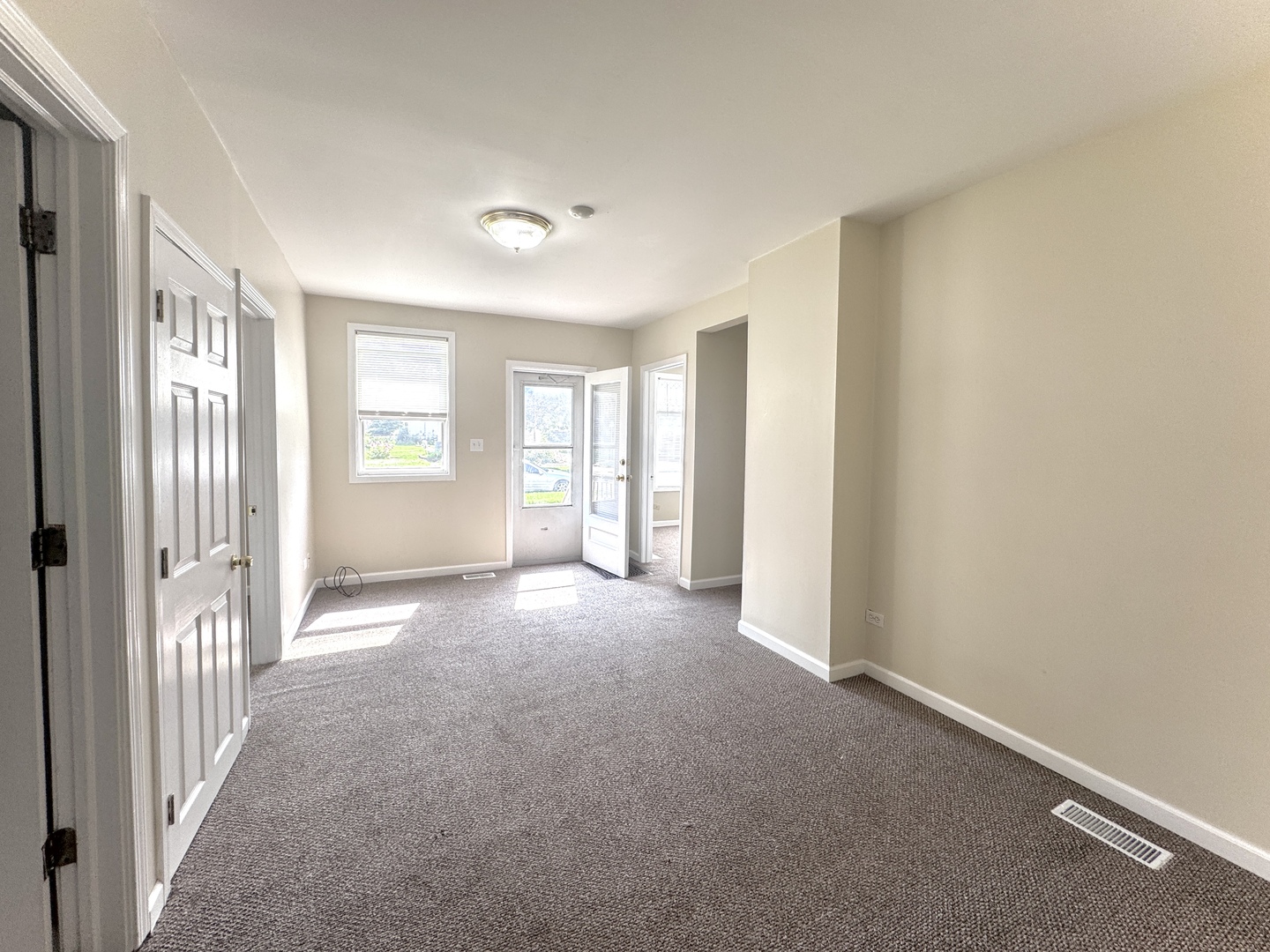 324 N Union Street, Aurora, IL 60505