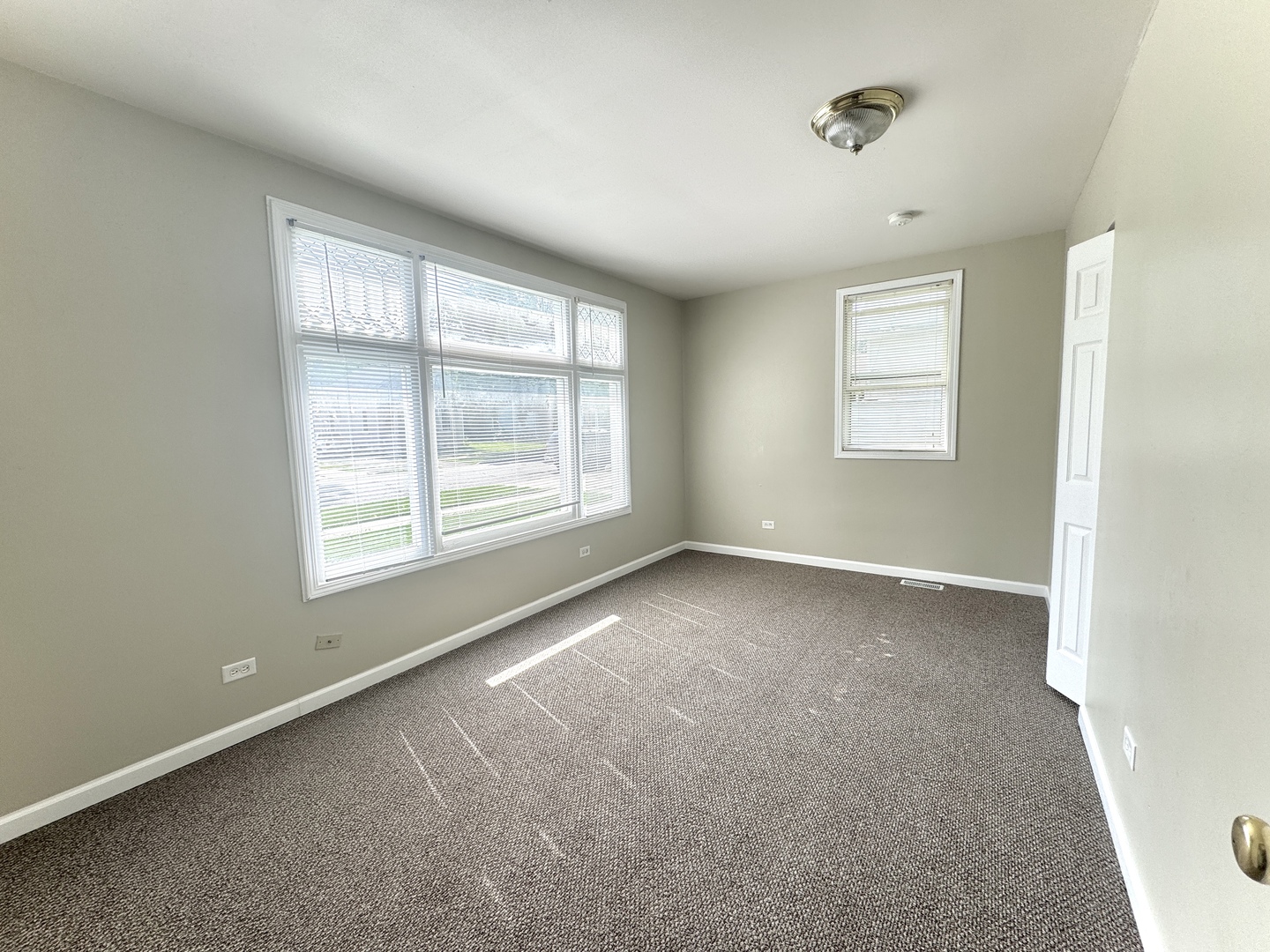 324 N Union Street, Aurora, IL 60505