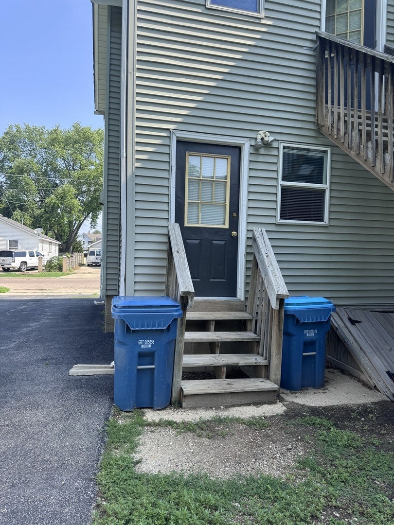 324 N Union Street, Aurora, IL 60505