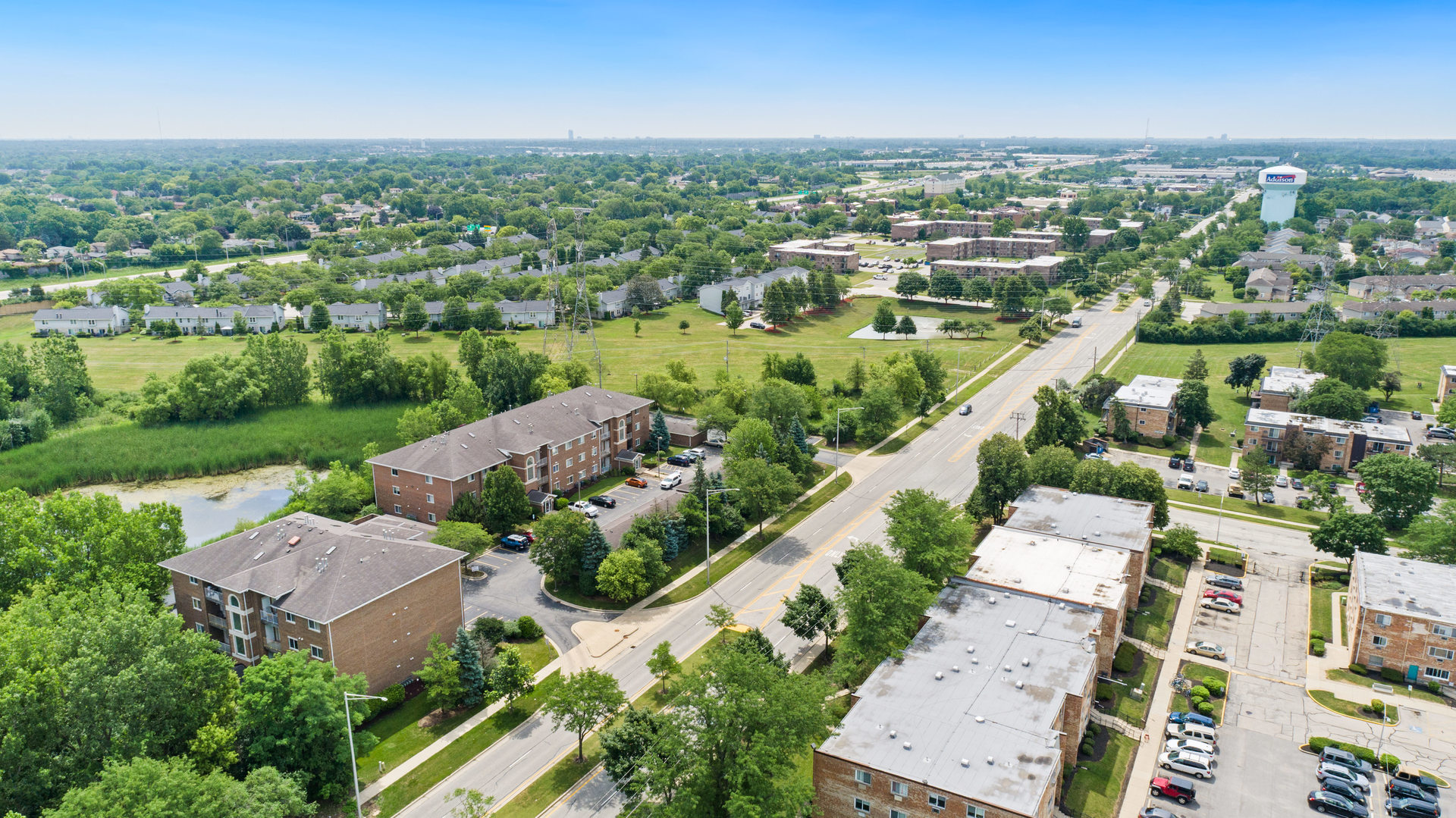 941 N Swift Road #201, Addison, IL 60101