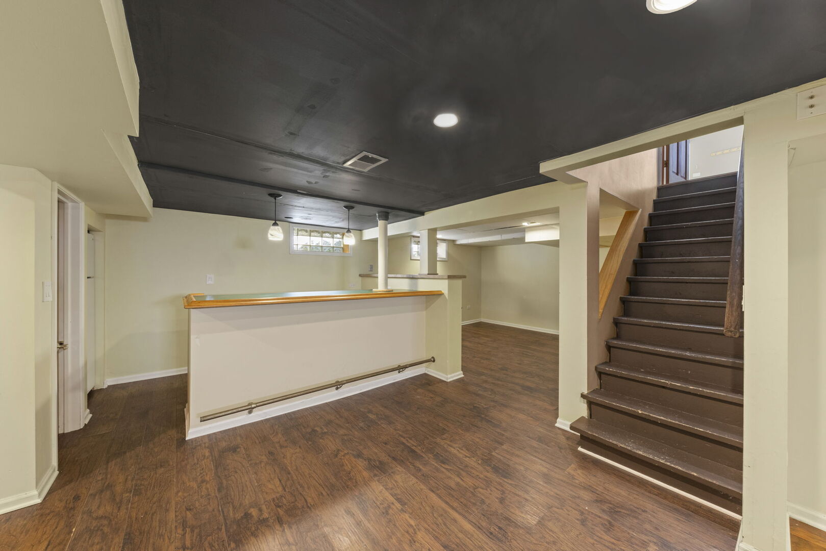 202 S Harvard Avenue, Villa Park, IL 60181