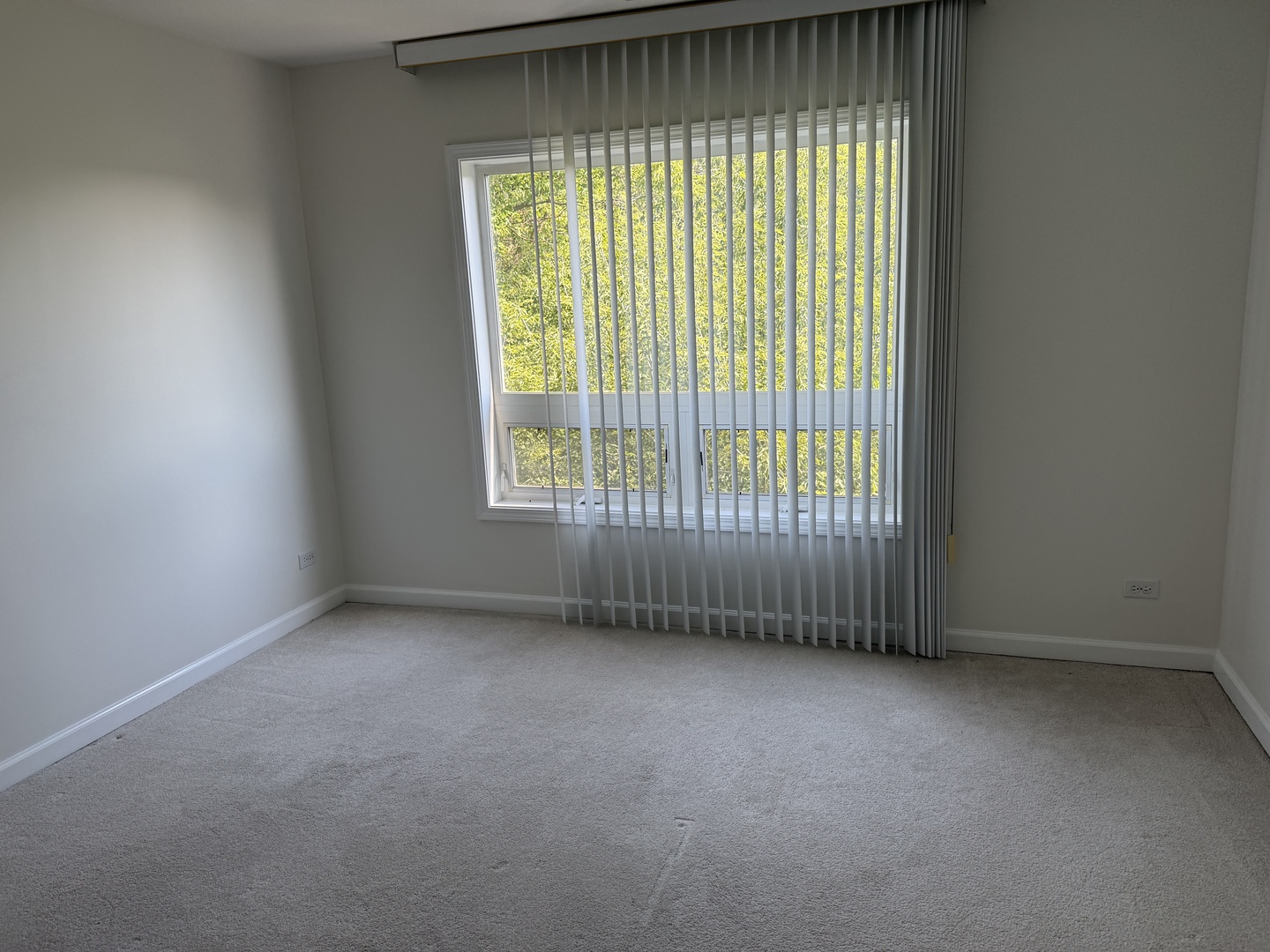 1635 N Milwaukee Avenue #403, Libertyville, IL 60048