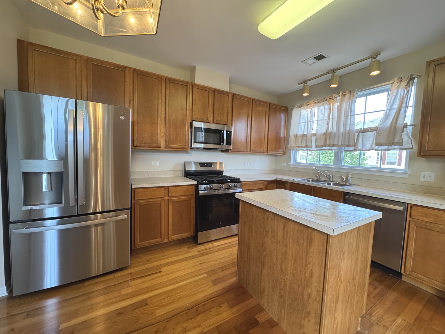 4220 Savoy Lane #4220, McHenry, IL 60050