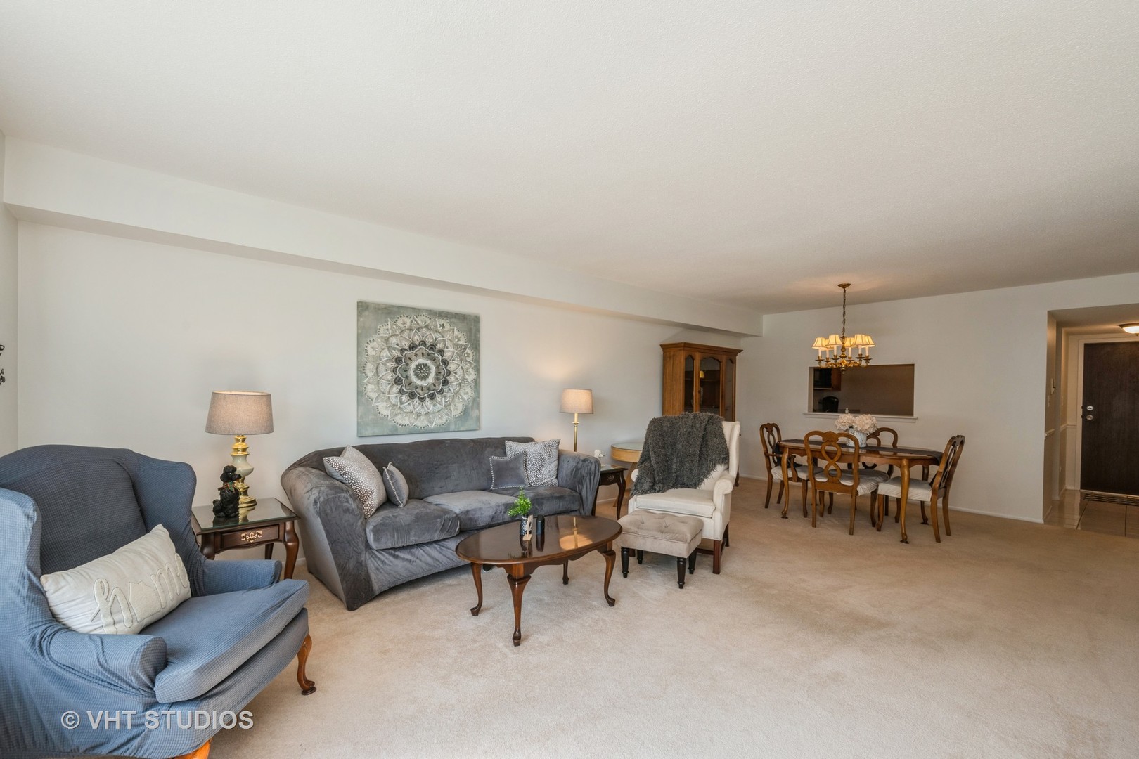 1295 N Sterling Avenue #211, Palatine, IL 60067