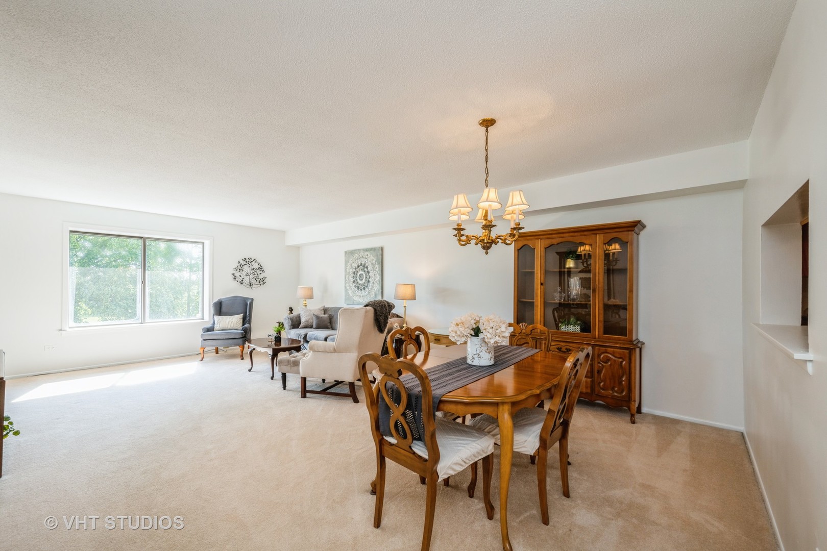 1295 N Sterling Avenue #211, Palatine, IL 60067