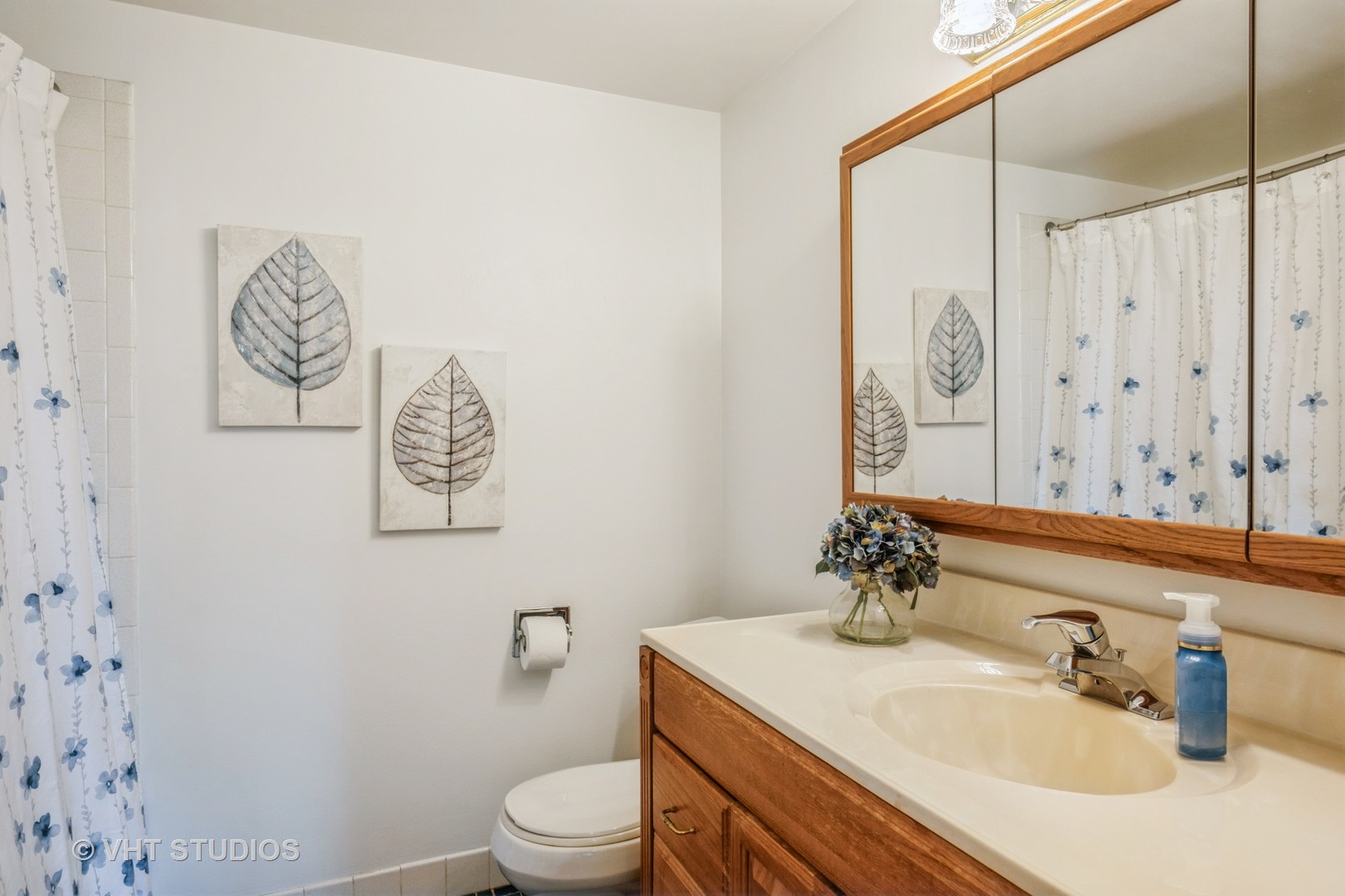 1295 N Sterling Avenue #211, Palatine, IL 60067