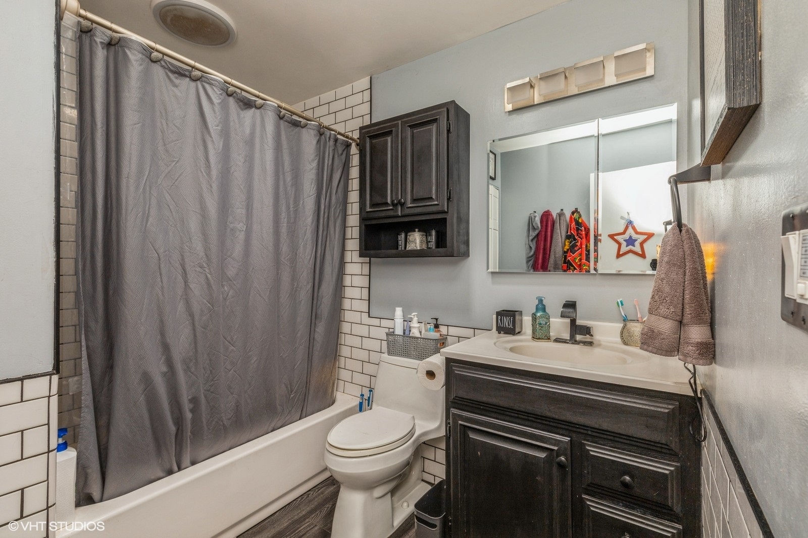 38425 N 3rd Avenue, Spring Grove, IL 60081