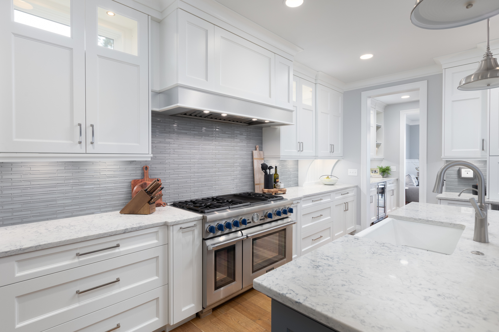 33 N Fremont Street, Naperville, IL 60540