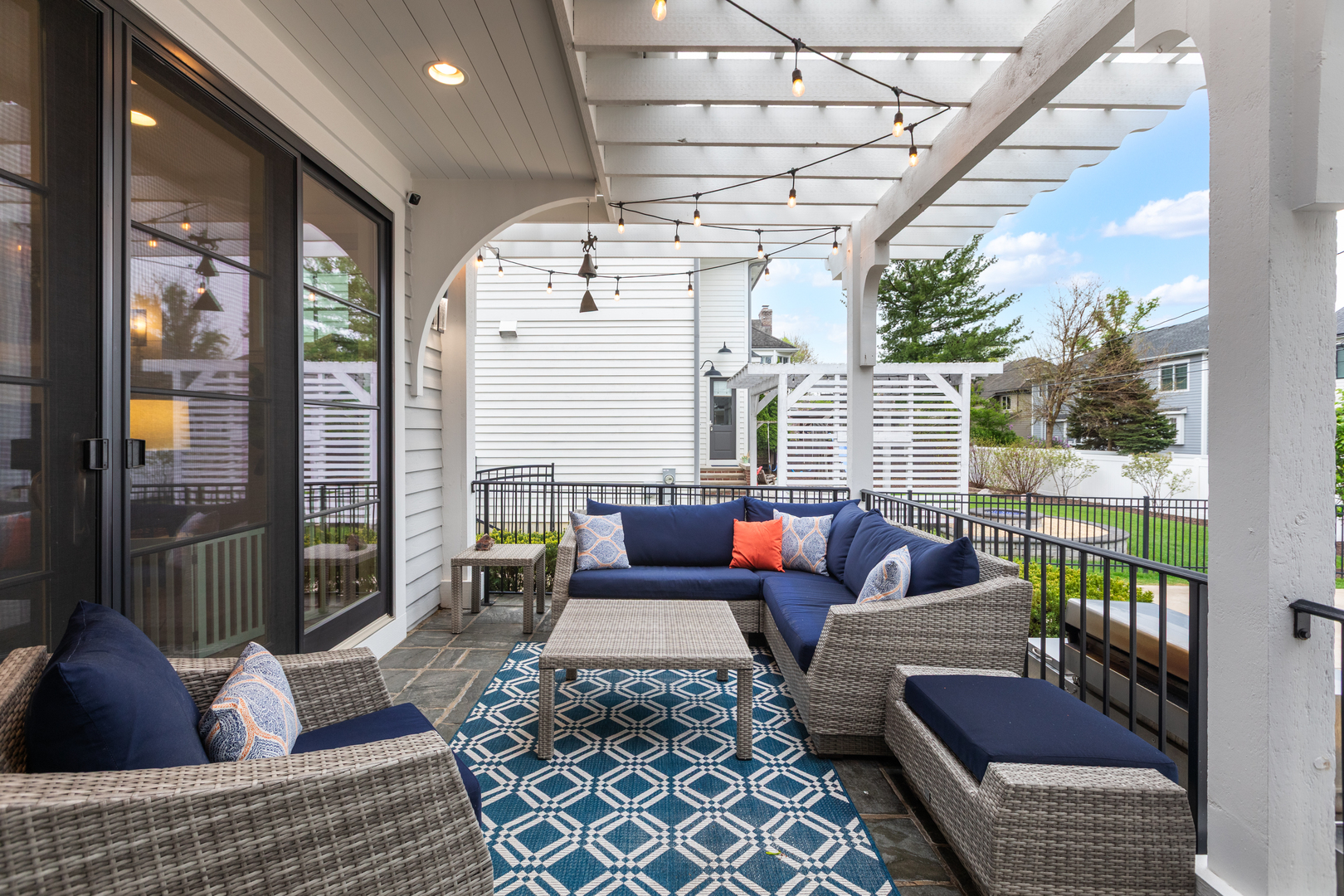33 N Fremont Street, Naperville, IL 60540