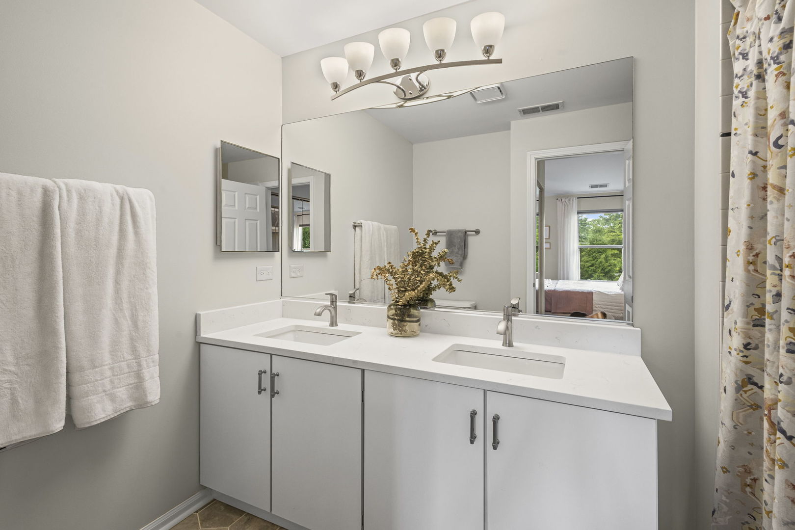 111 N Cathy Lane #0, Mount Prospect, IL 60056