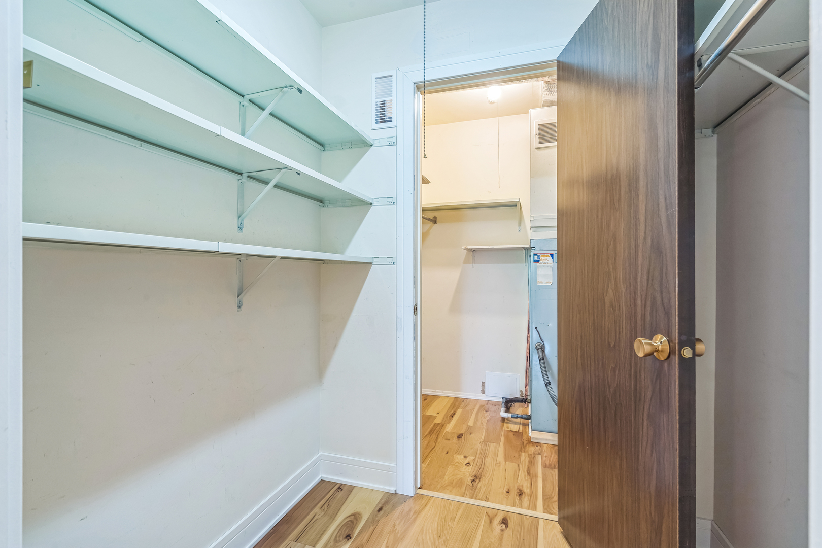 1703 NORTHFIELD Square #D, Northfield, IL 60093