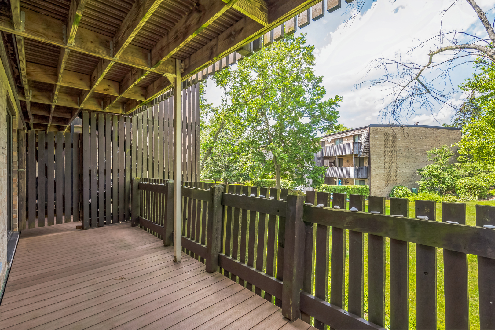 1703 NORTHFIELD Square #D, Northfield, IL 60093