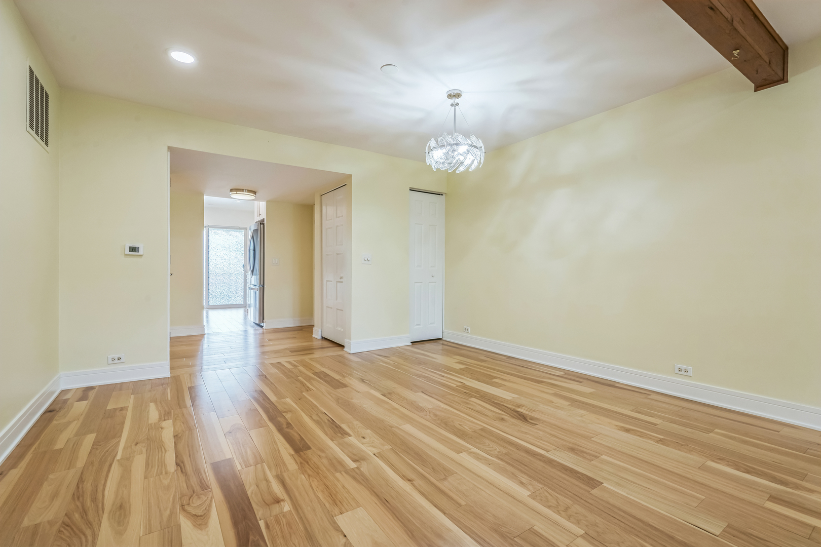 1703 NORTHFIELD Square #D, Northfield, IL 60093