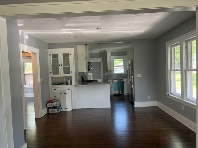 4052 Old Grand Avenue, Gurnee, IL 60031