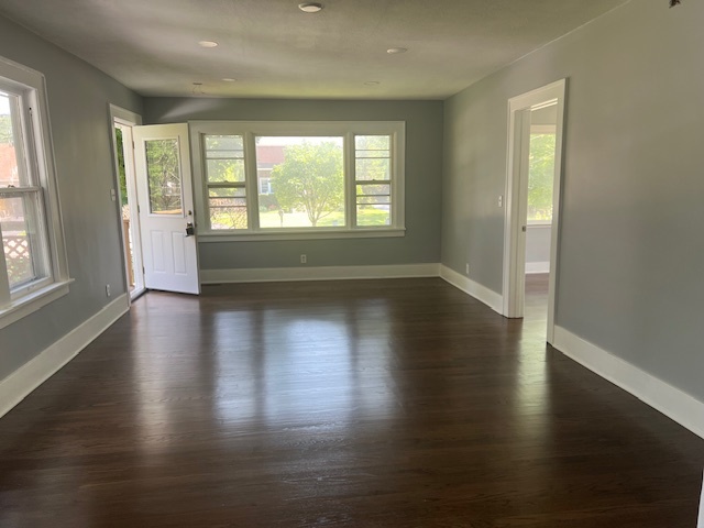 4052 Old Grand Avenue, Gurnee, IL 60031