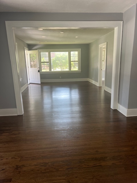 4052 Old Grand Avenue, Gurnee, IL 60031
