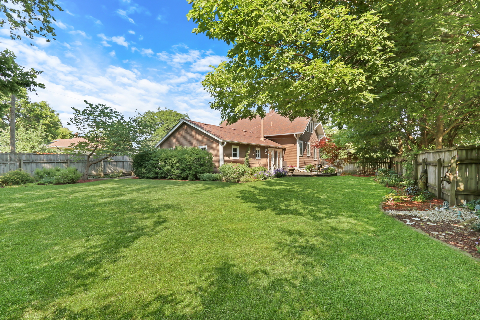 654 Main Street, Antioch, IL 60002