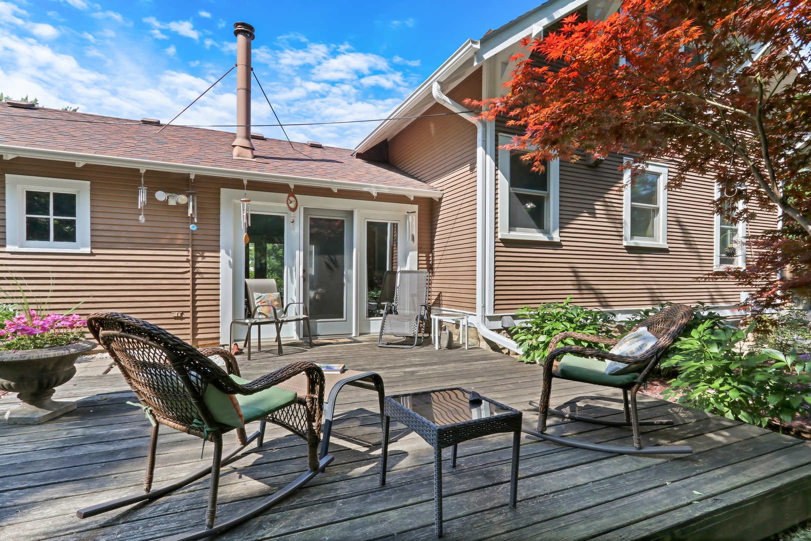 654 Main Street, Antioch, IL 60002