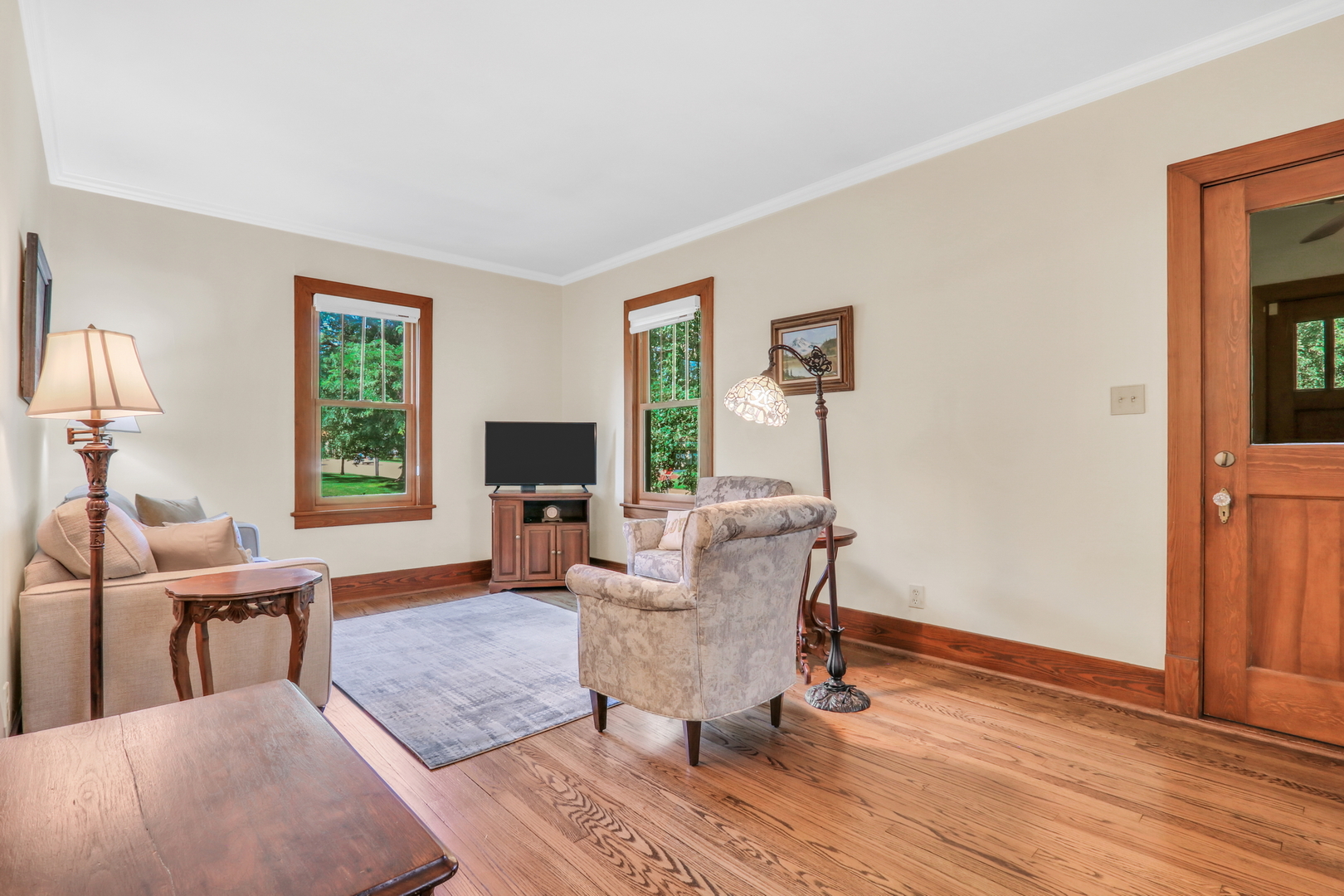 654 Main Street, Antioch, IL 60002