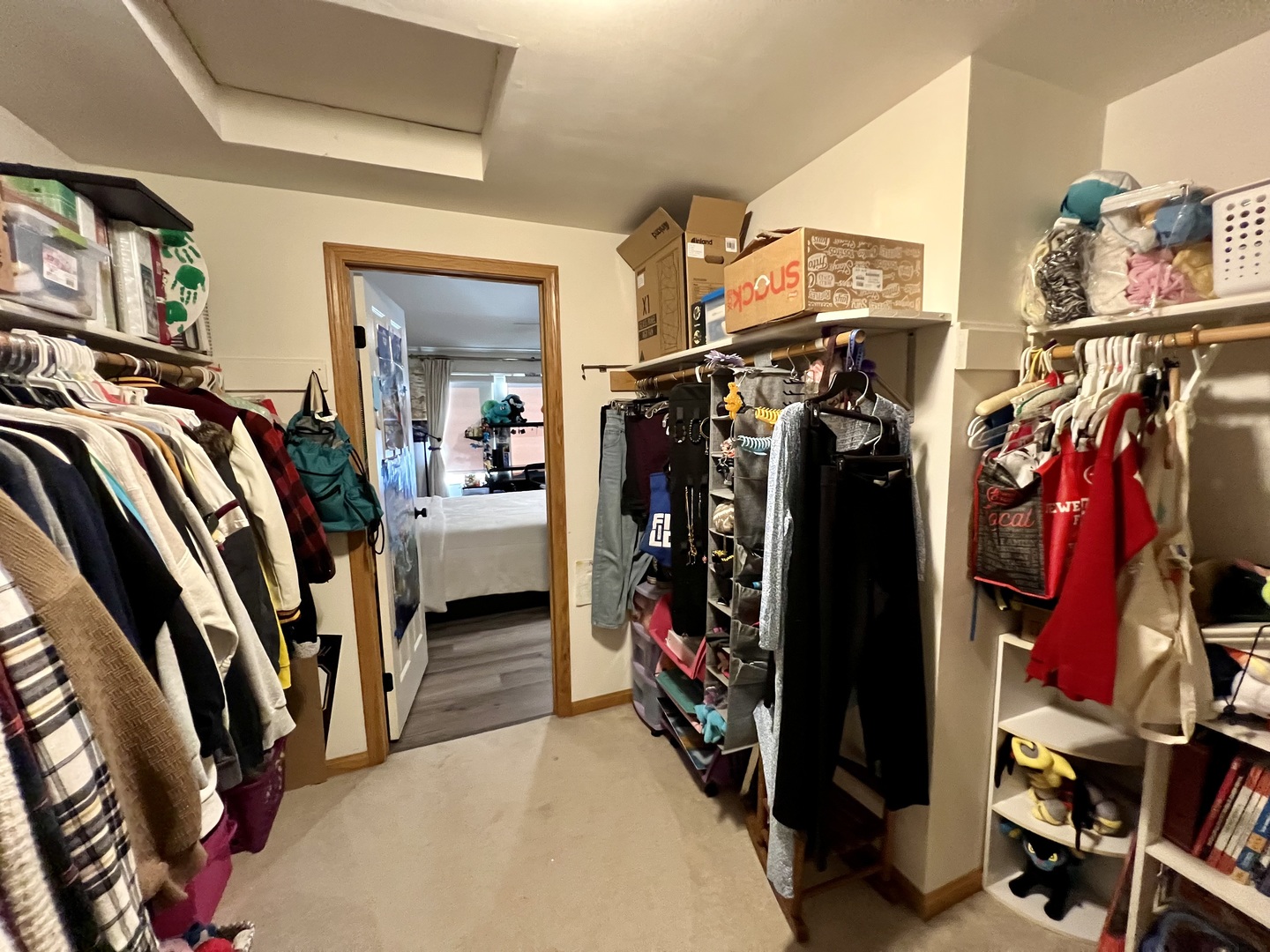 38W715 Bonnie Court, St. Charles, IL 60175