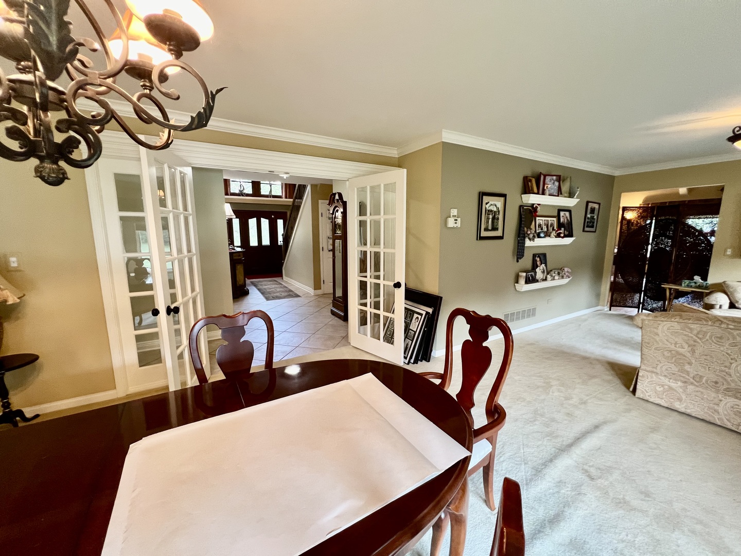 38W715 Bonnie Court, St. Charles, IL 60175