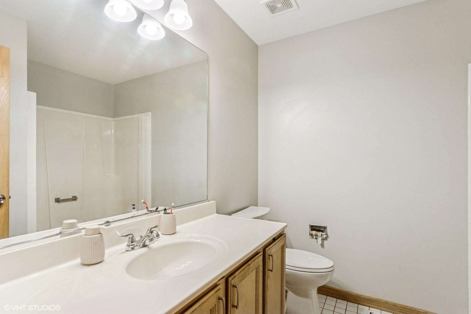 117 Cammeron Court, Aurora, IL 60504