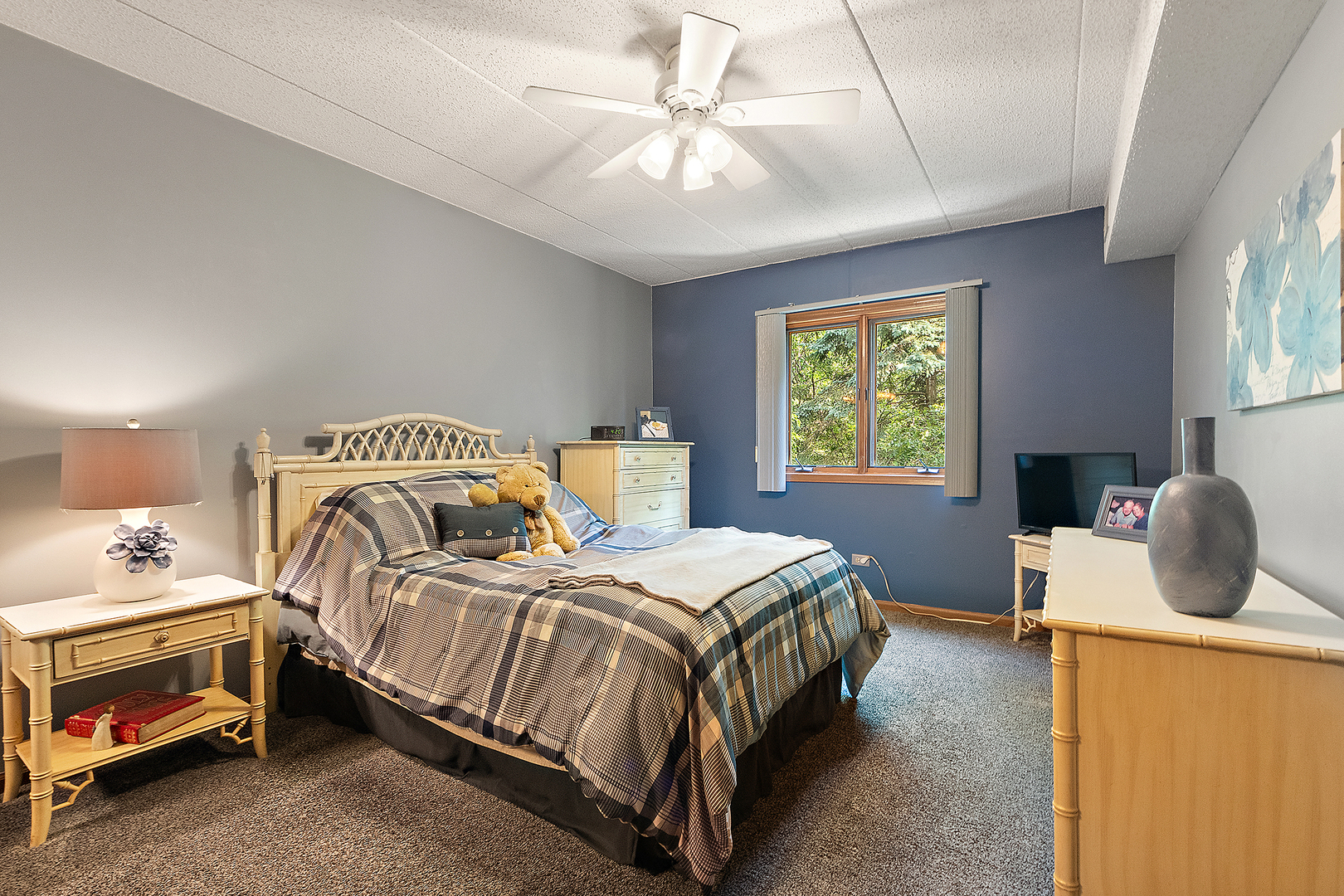 8425 W 95th Street #27, Hickory Hills, IL 60457