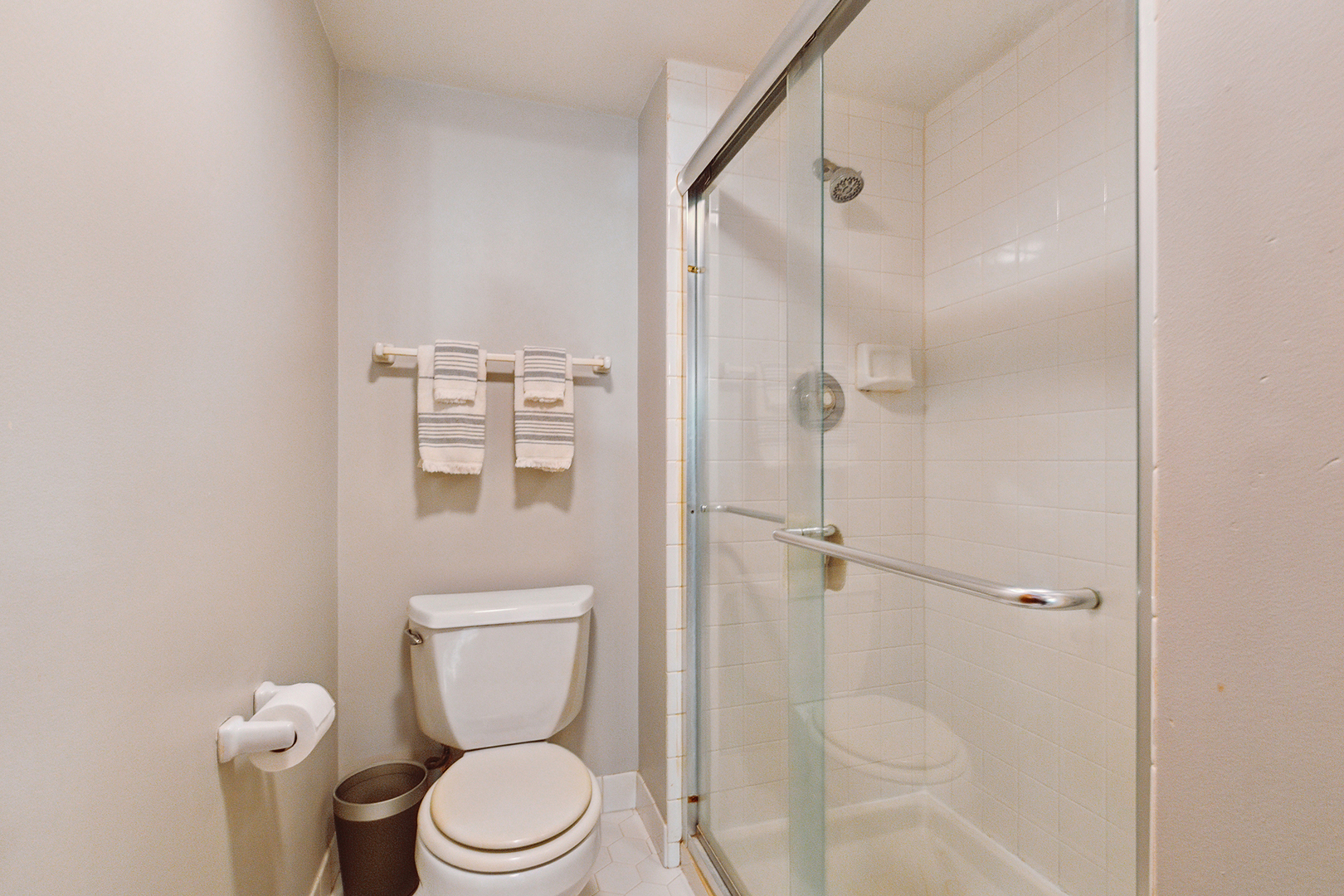8425 W 95th Street #27, Hickory Hills, IL 60457