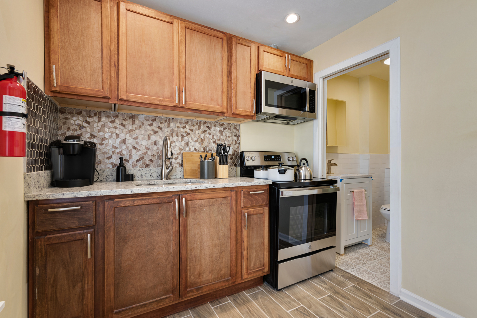 2626 N Milwaukee Avenue #2F, Chicago, IL 60647
