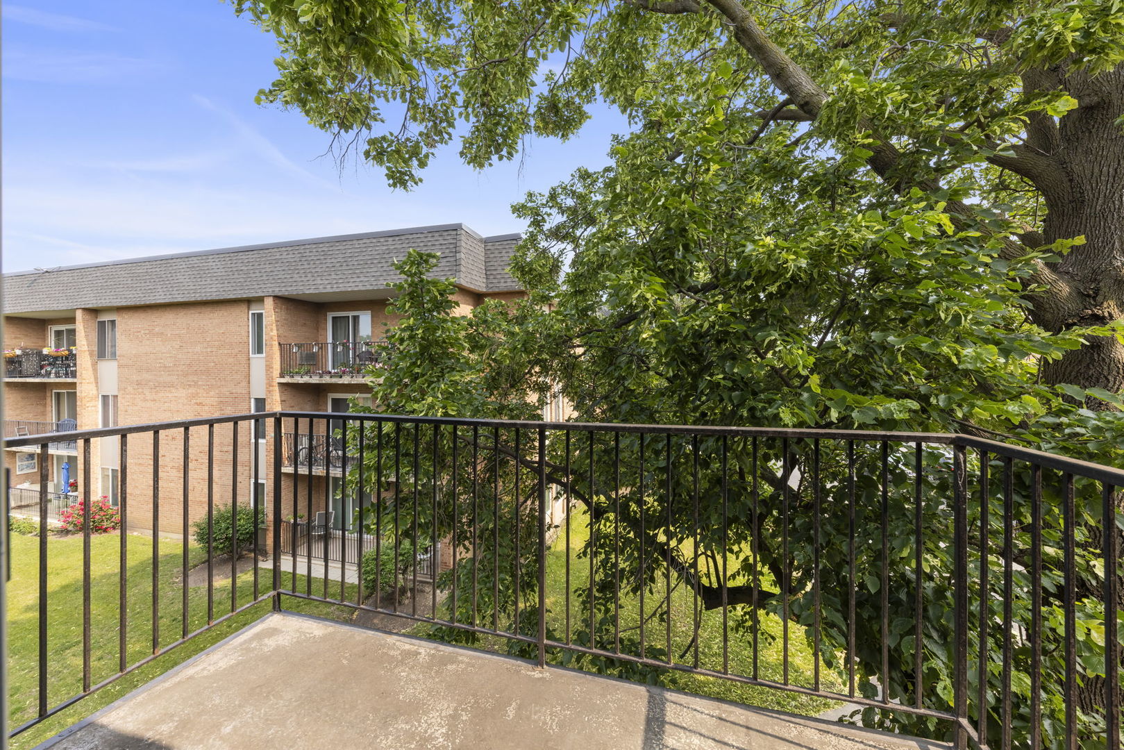 1056 N Mill Street #306, Naperville, IL 60563