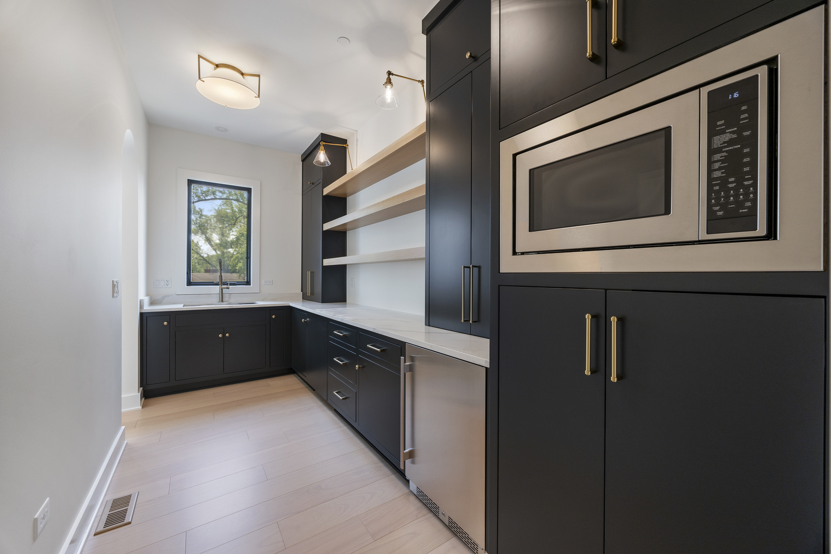 23w731 Hobson Road, Naperville, IL 60564