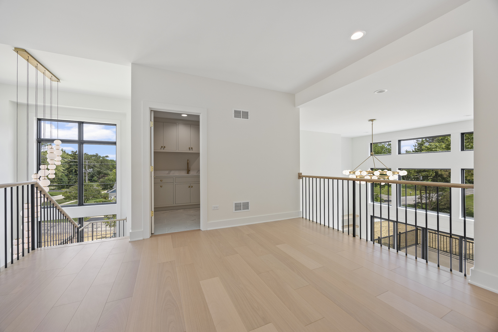 23w731 Hobson Road, Naperville, IL 60564