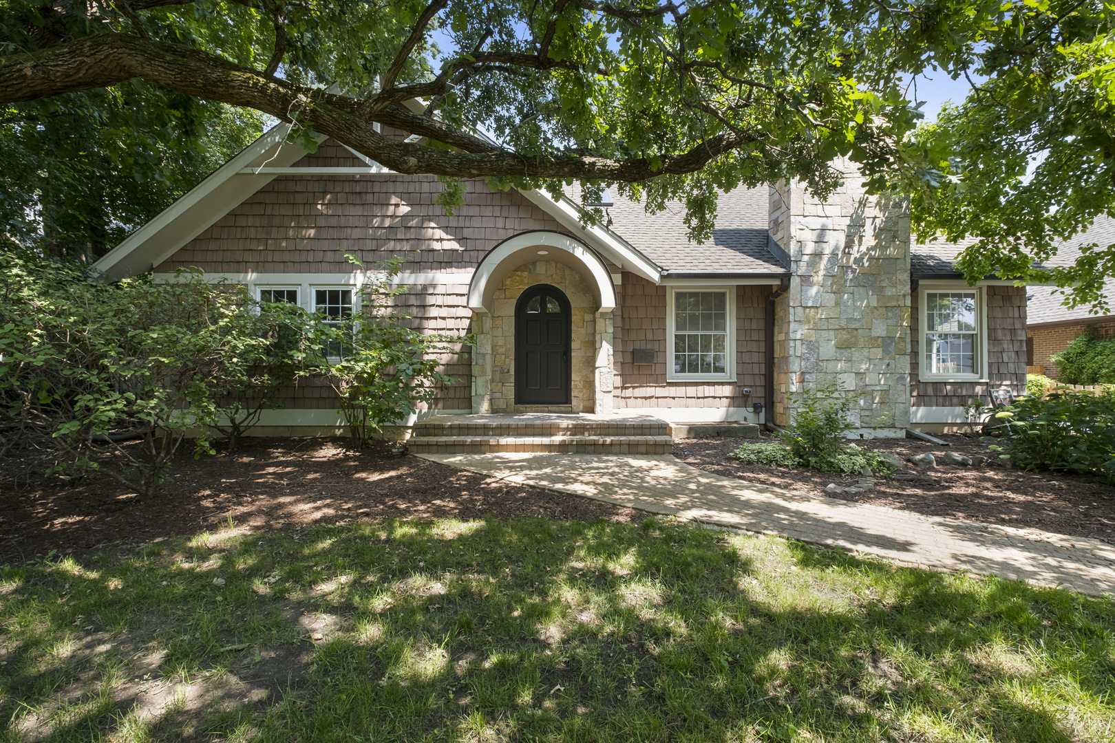 1410 Berkley Court, Deerfield, IL 60015