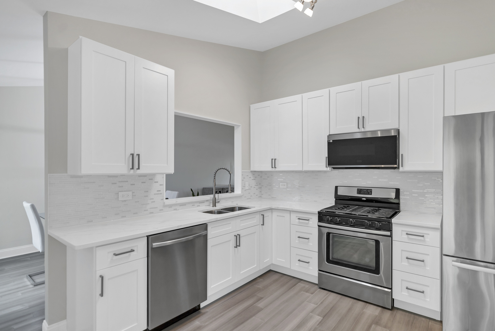 755 N Woodfield Trail, Roselle, IL 60172