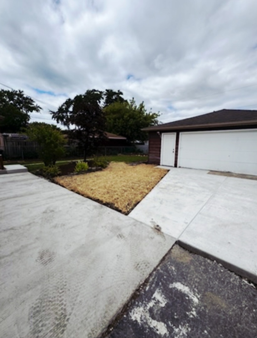 329 E Jefferson Street, Bensenville, IL 60106
