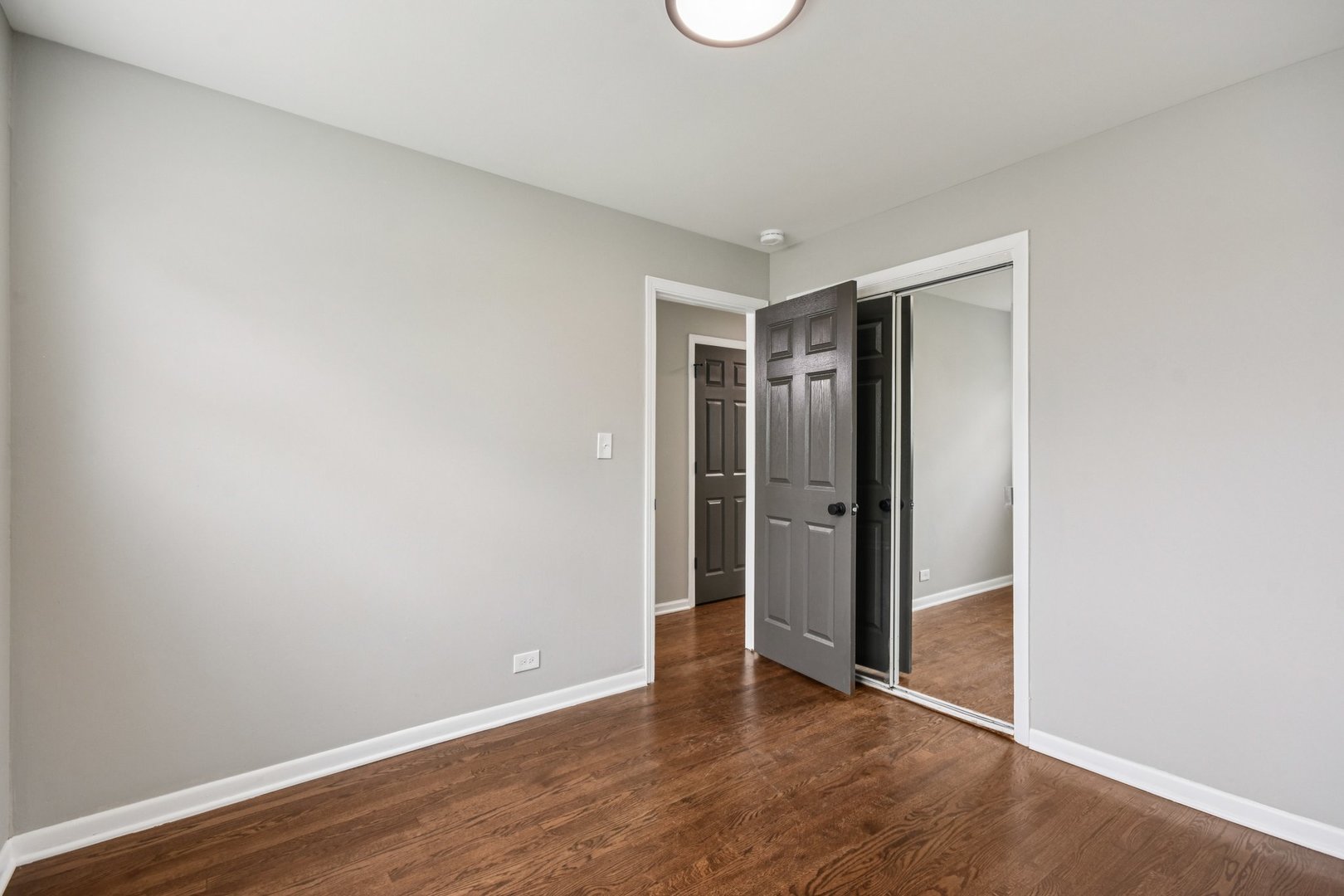 329 E Jefferson Street, Bensenville, IL 60106