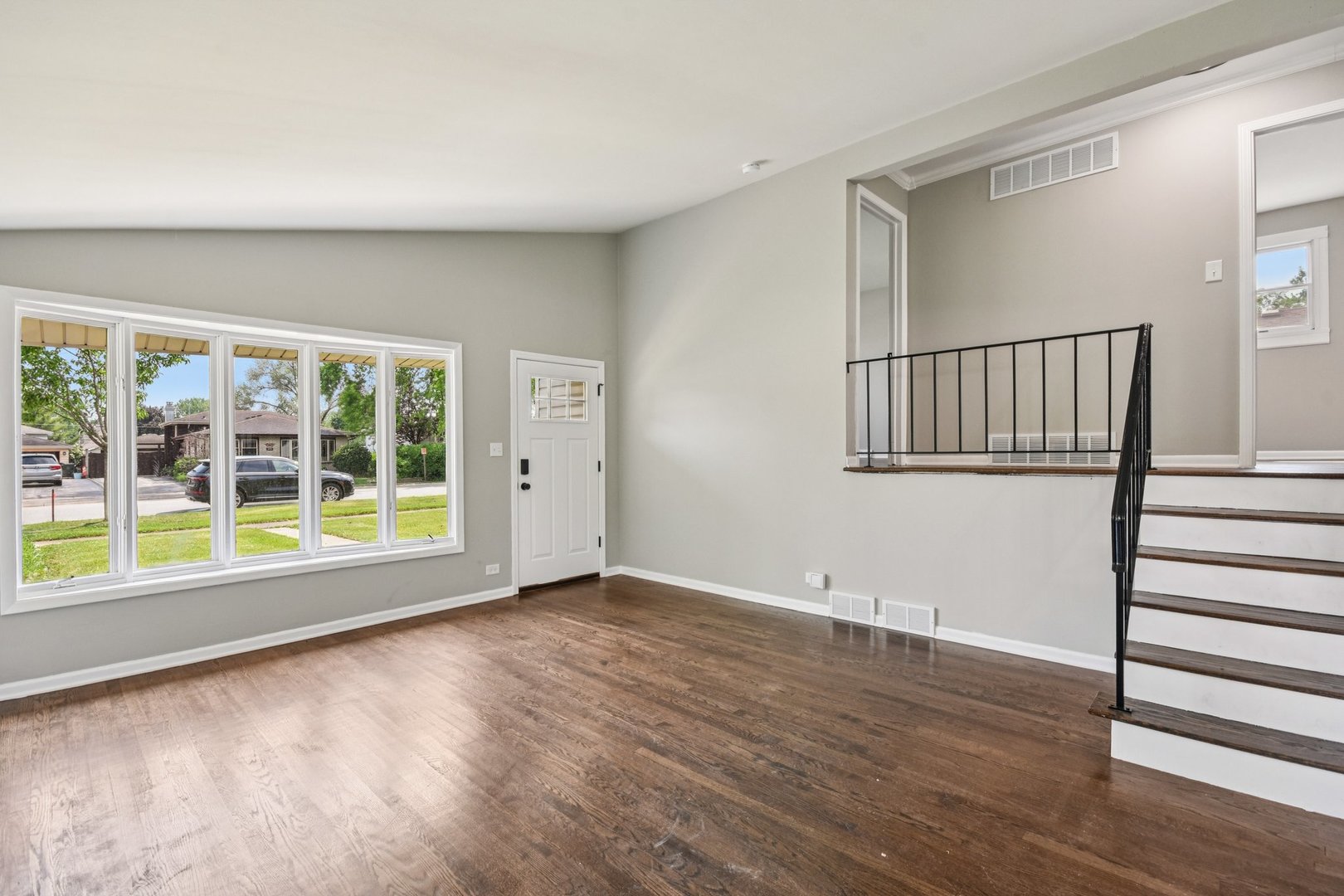 329 E Jefferson Street, Bensenville, IL 60106