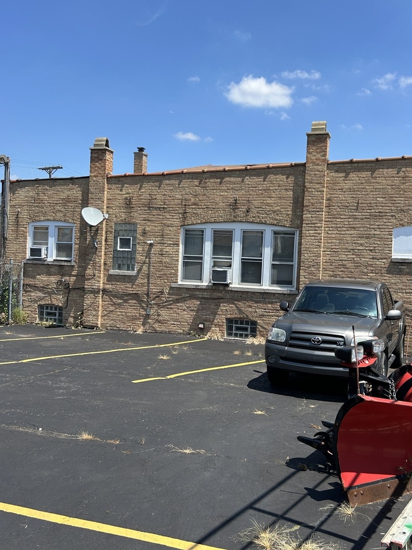 8044 W Grand Avenue, River Grove, IL 60171