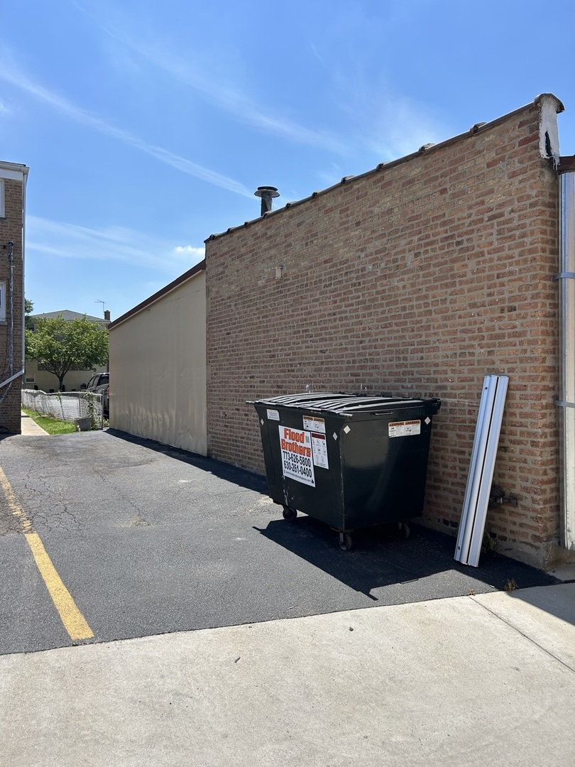 8044 W Grand Avenue, River Grove, IL 60171