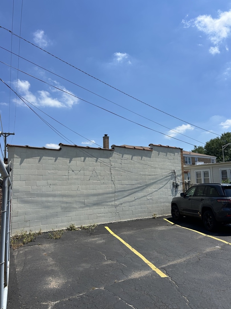 8044 W Grand Avenue, River Grove, IL 60171