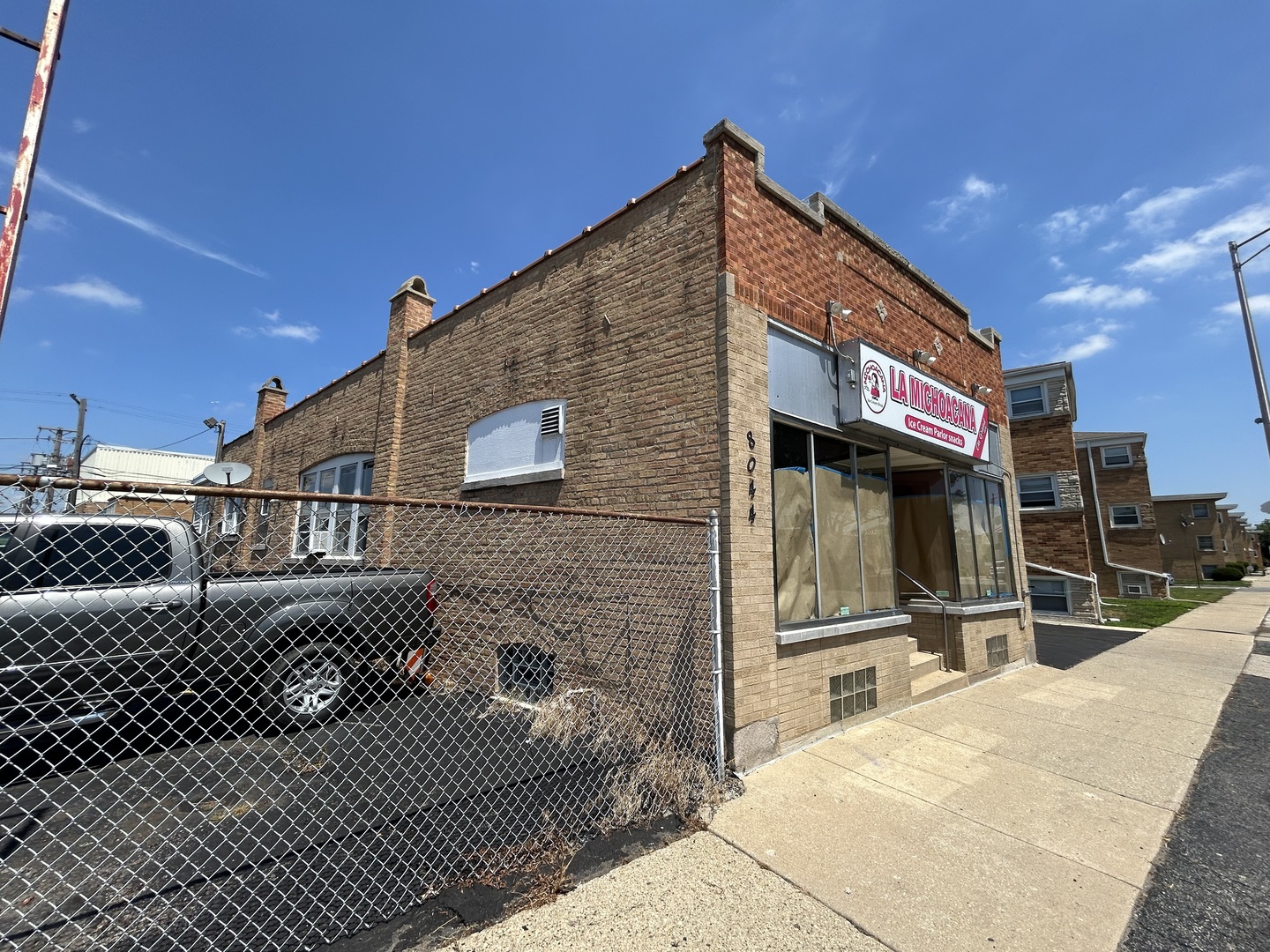 8044 W Grand Avenue, River Grove, IL 60171