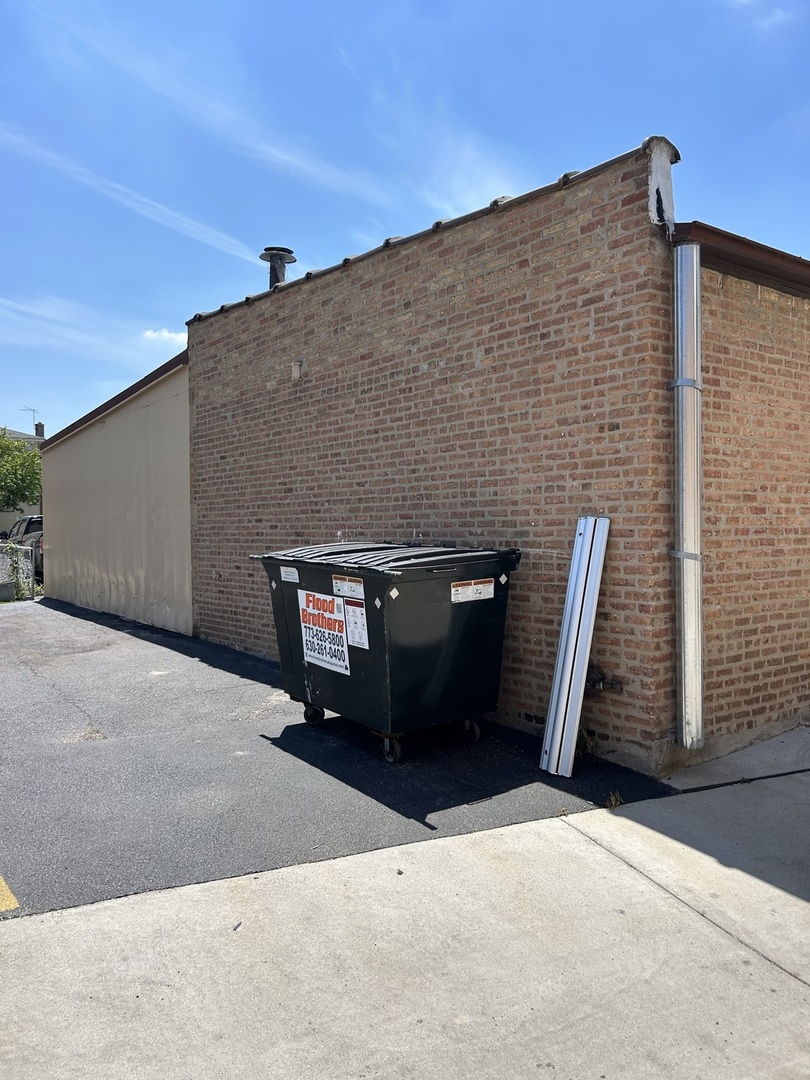 8044 W Grand Avenue, River Grove, IL 60171