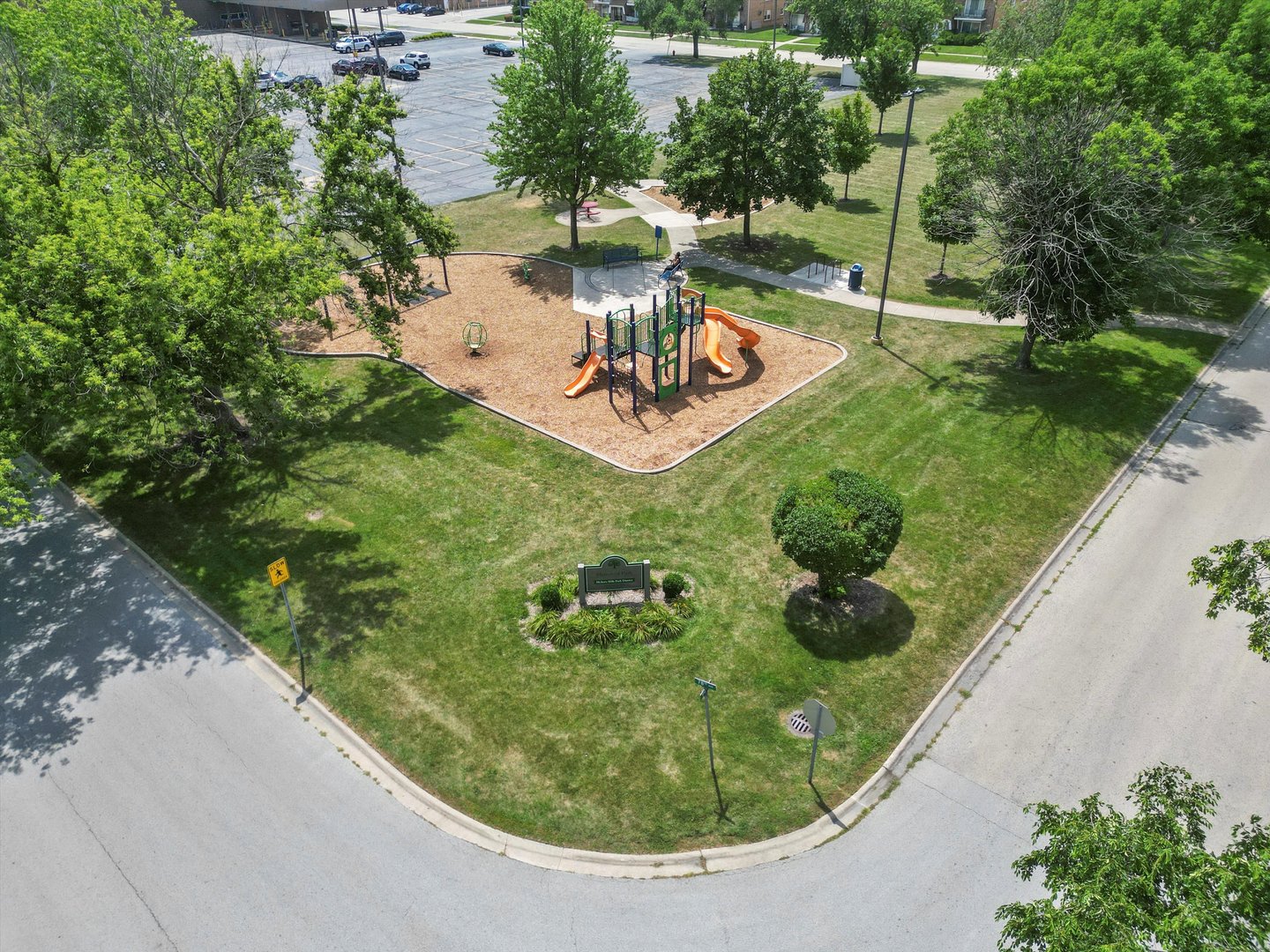 9417 S 78th Avenue, Hickory Hills, IL 60457