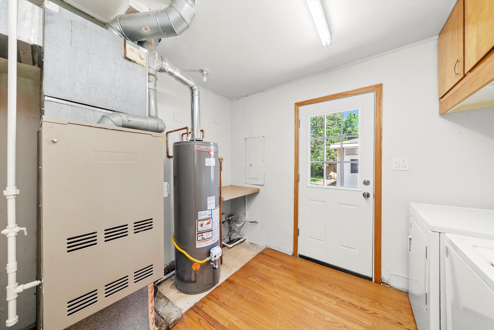 9417 S 78th Avenue, Hickory Hills, IL 60457