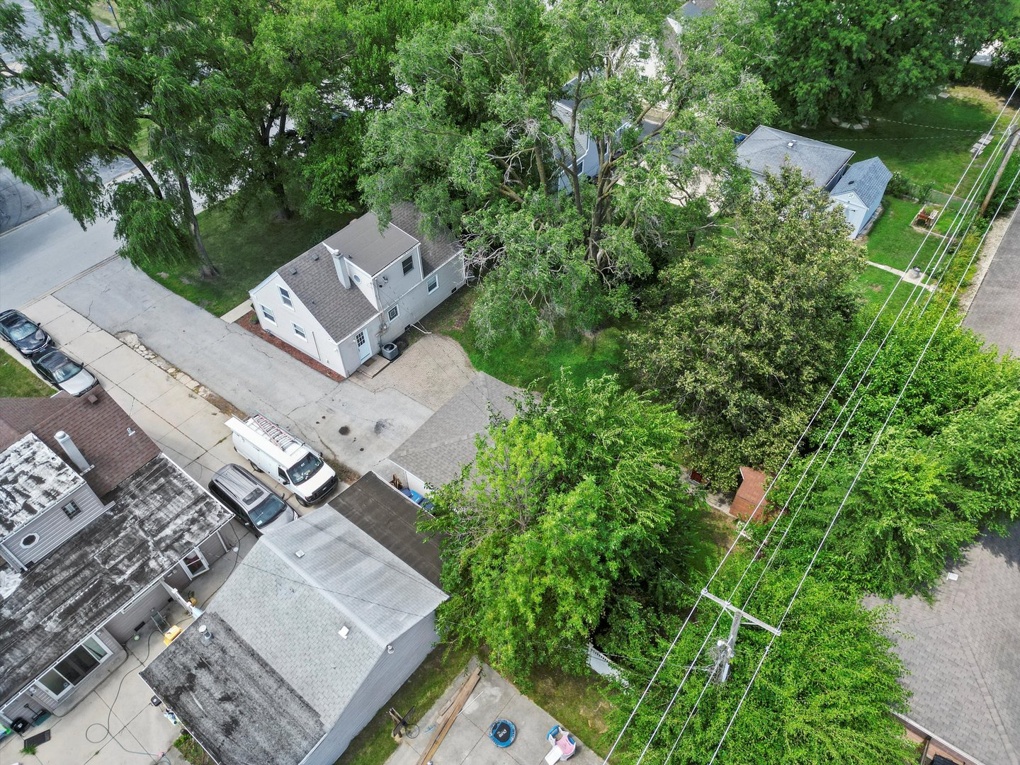 9417 S 78th Avenue, Hickory Hills, IL 60457