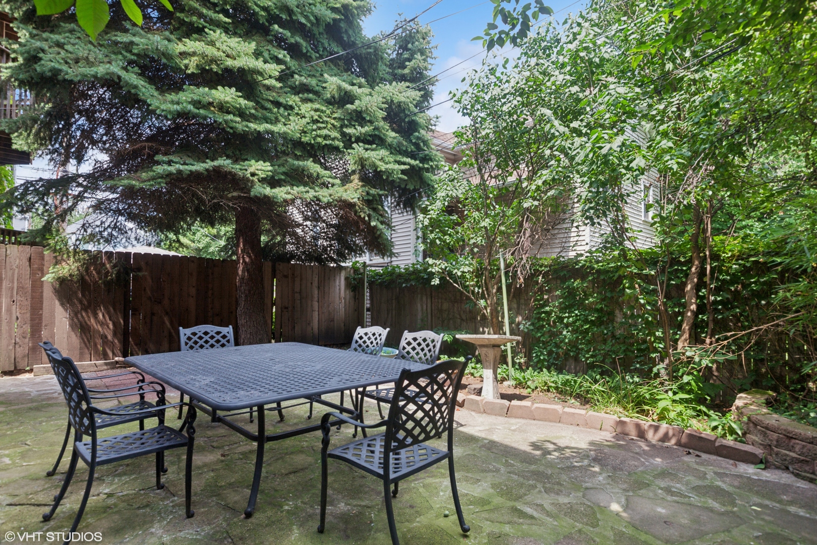 1510 W Montrose Avenue, Chicago, IL 60613