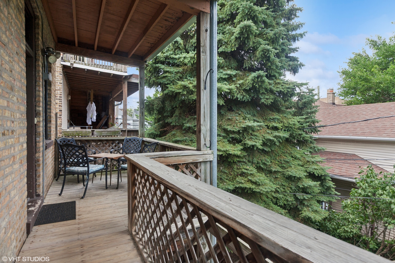 1510 W Montrose Avenue, Chicago, IL 60613