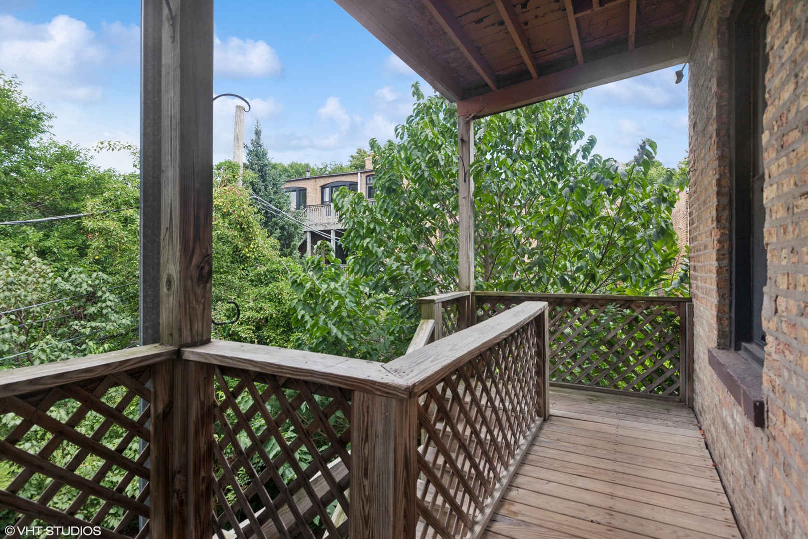 1510 W Montrose Avenue, Chicago, IL 60613