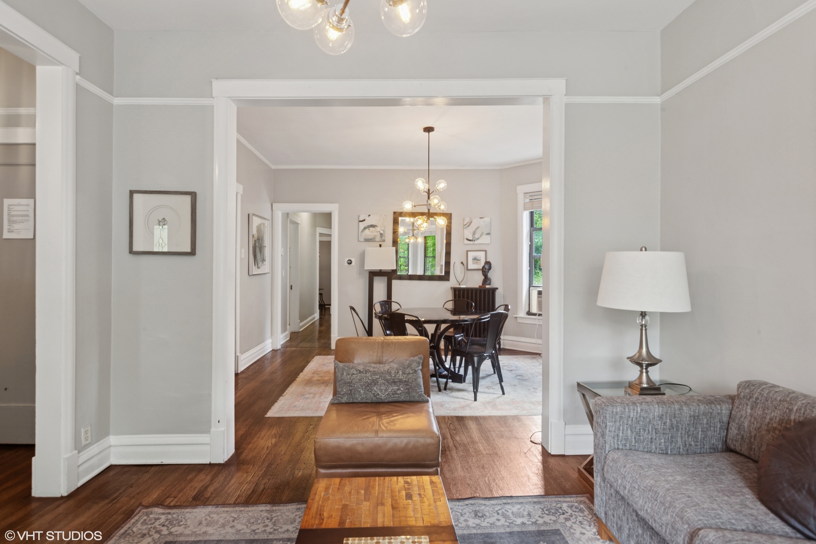 1510 W Montrose Avenue, Chicago, IL 60613